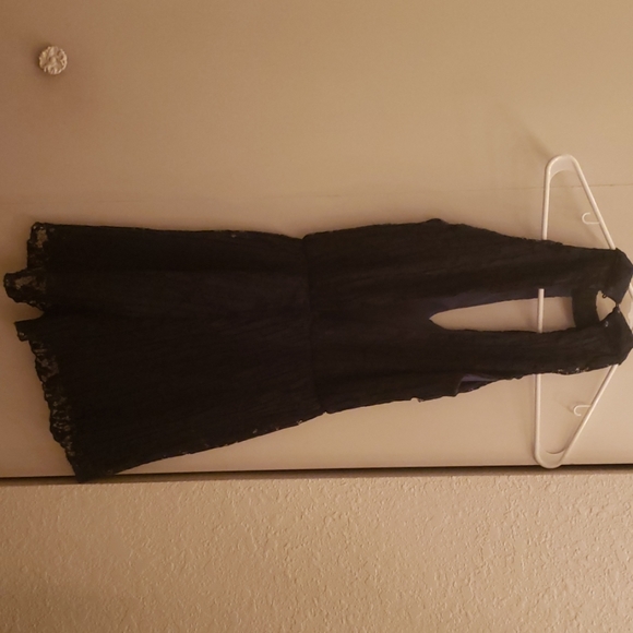 Romper - Picture 2 of 5